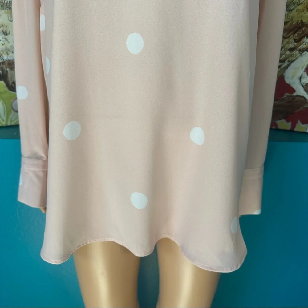 LOFT Plus Blouse Size 18 Pink Polka Dot Long Sleeve V-Neck Lightweight Top - Picture 3 of 7